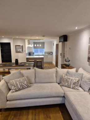Top Floor Penthouse suite Near NEC BHX HS2